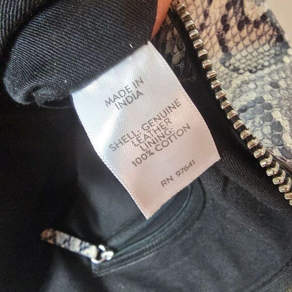 J Jill Leather Crescent Snakeskin Embossed Pattern  Shoulder Bag 12x3.5x4 - Picture 9 of 10